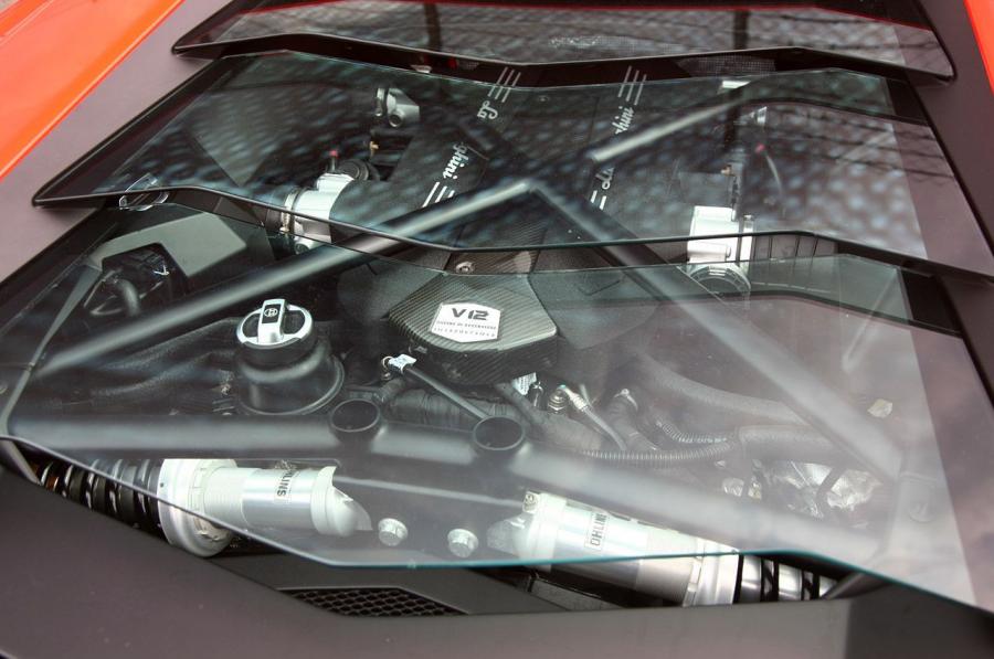  Lamborghini Aventador LP700-4 2011 года  (фото 95 из 204)